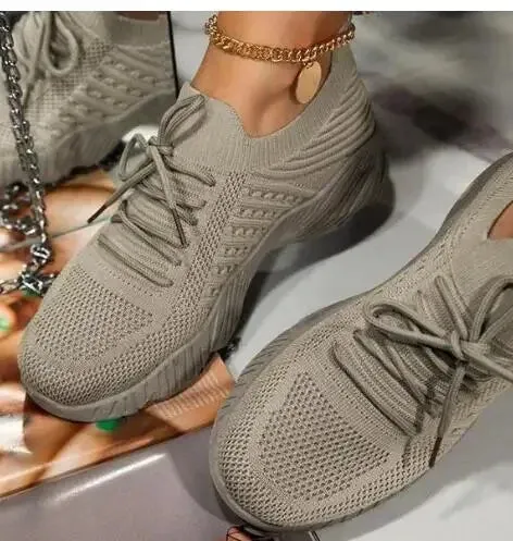 Breezy Lace-Up Women’s Sneakers