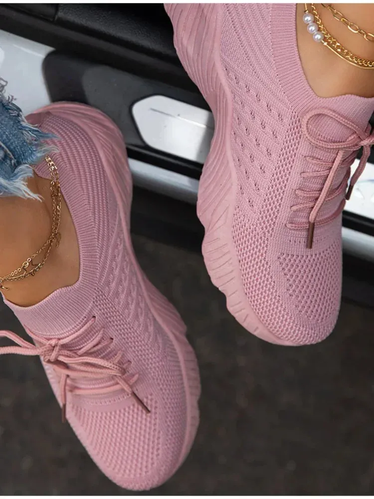Breezy Lace-Up Women’s Sneakers