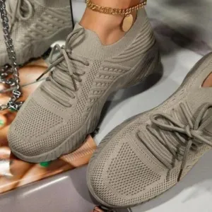Breezy Lace-Up Women’s Sneakers