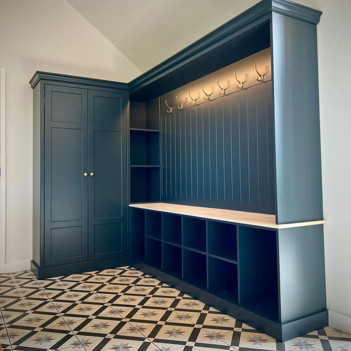 Corner Boot Room Bench