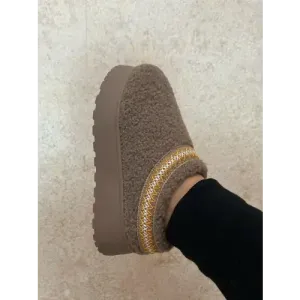 Cozy Wild Diva Embroidered Trim Platform Sherpa Boots