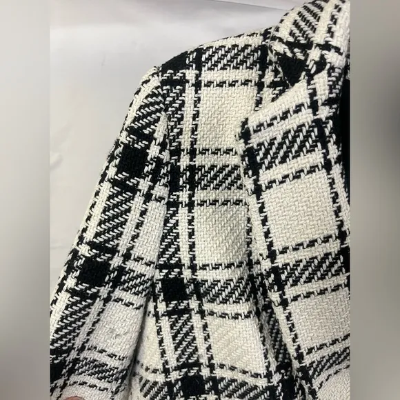 Evereve Women’s Kennedy Blazer White Black Plaid Tweed One Button- Size Medium