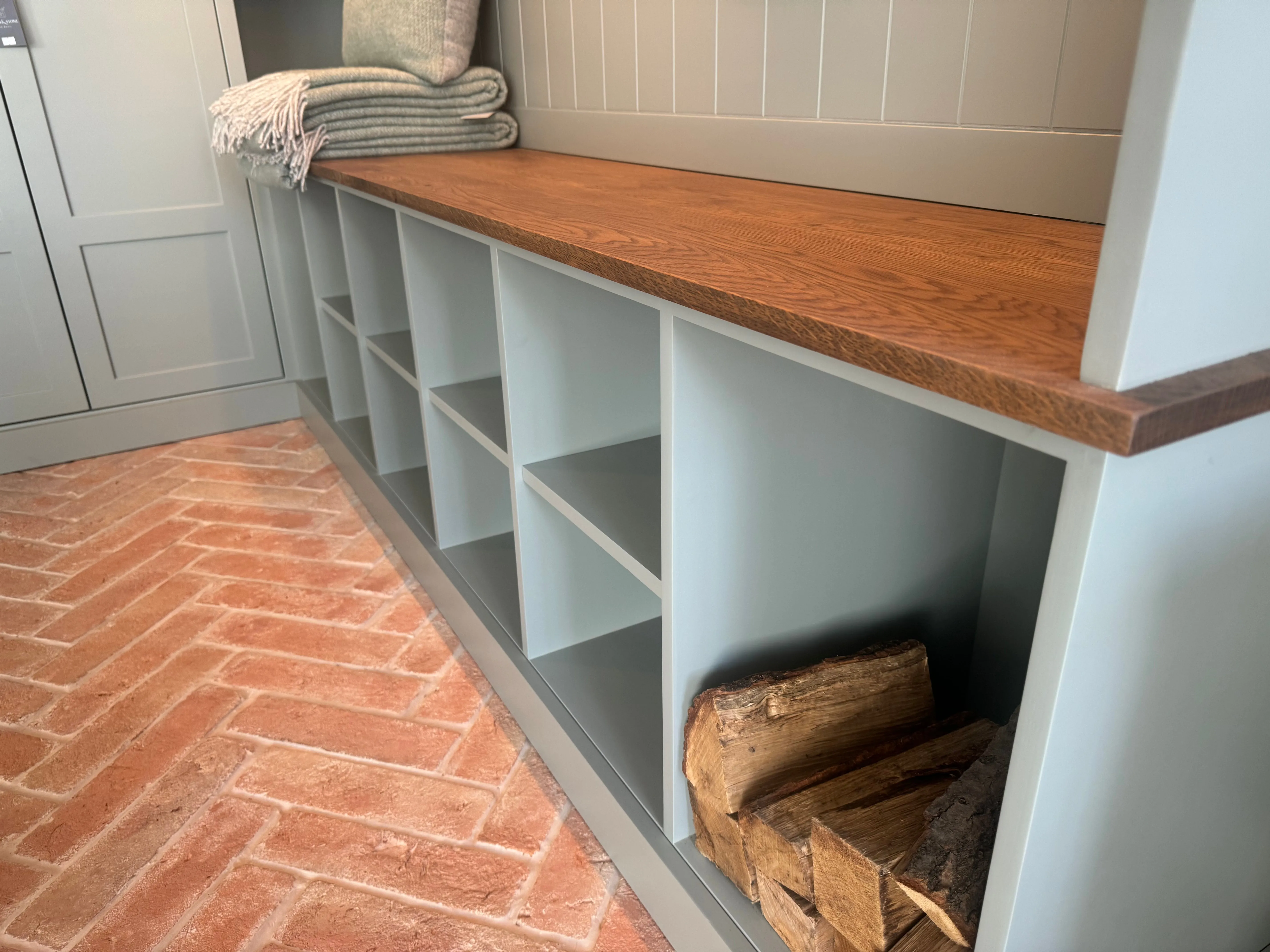 EX DISPLAY Corner Boot Room Bench