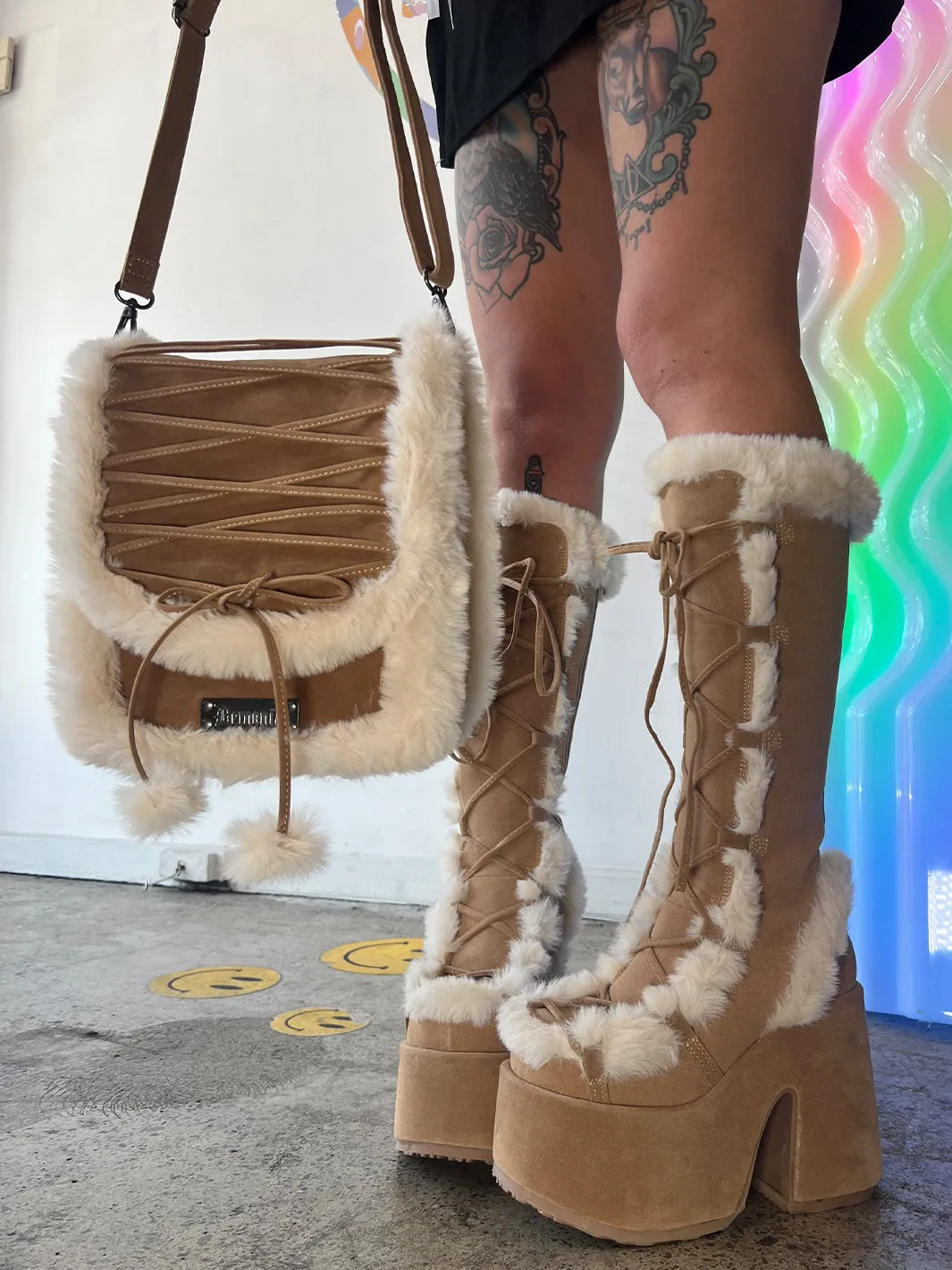 FAUX SUEDE & FUR CROSS BODY BAG - CAMEL ✰ PRE ORDER ✰