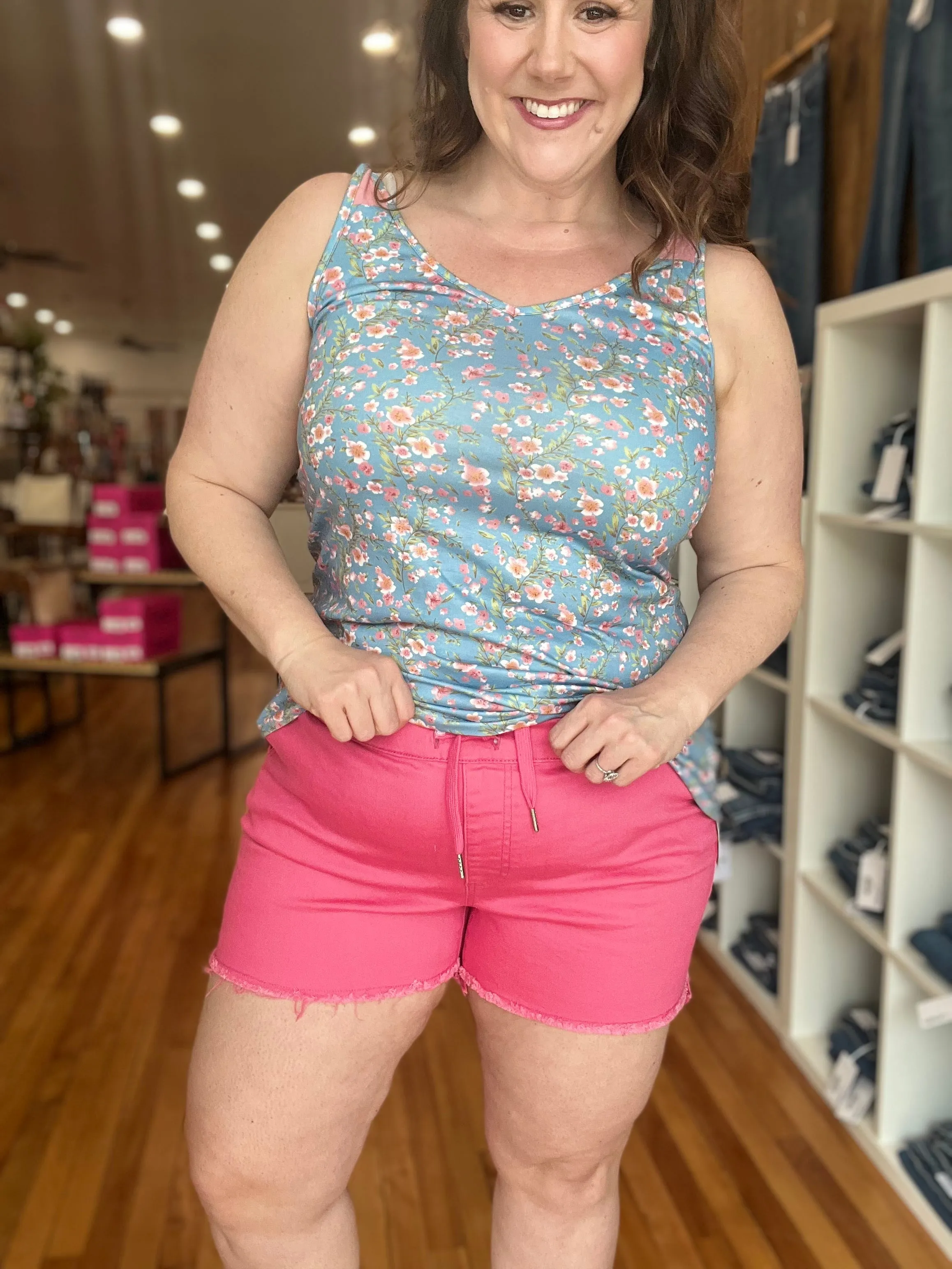 Frayed Hem Pull-on Shorts: Barberry