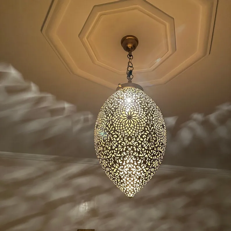 Moroccan Brass Pendant Lamp – Elegant Brass Chandeliers, Moroccan Copper Chandeliers, and Stylish Black Hanging Lights