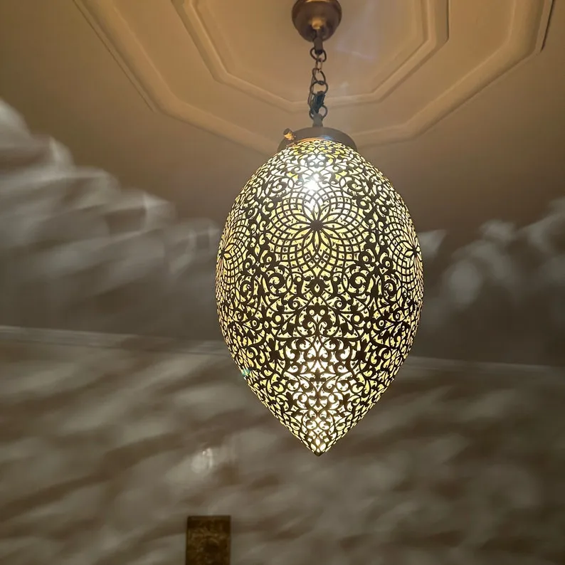 Moroccan Brass Pendant Lamp – Elegant Brass Chandeliers, Moroccan Copper Chandeliers, and Stylish Black Hanging Lights