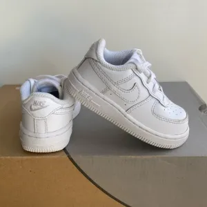 Nike Air force 1 “Triple White” Toddler Sneakers - SZ 5 C