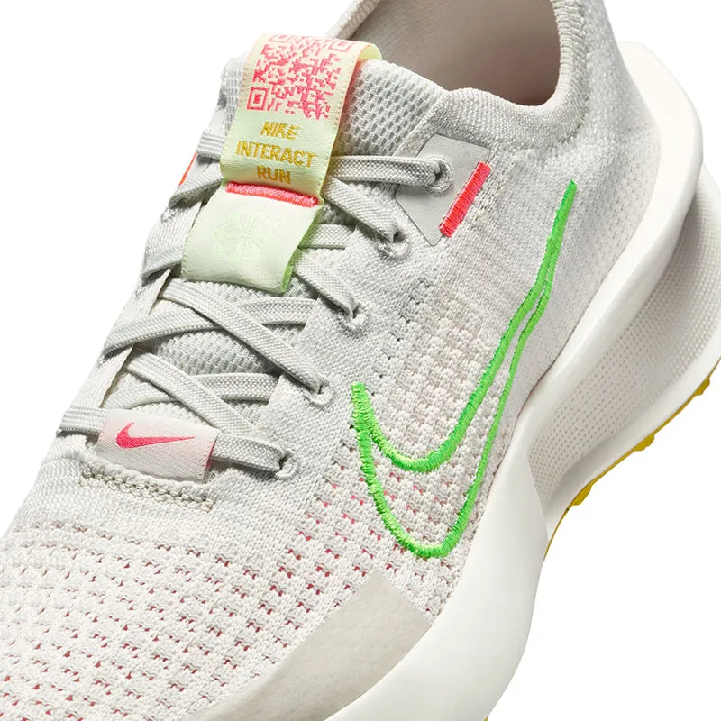 Nike Women's Interact Run