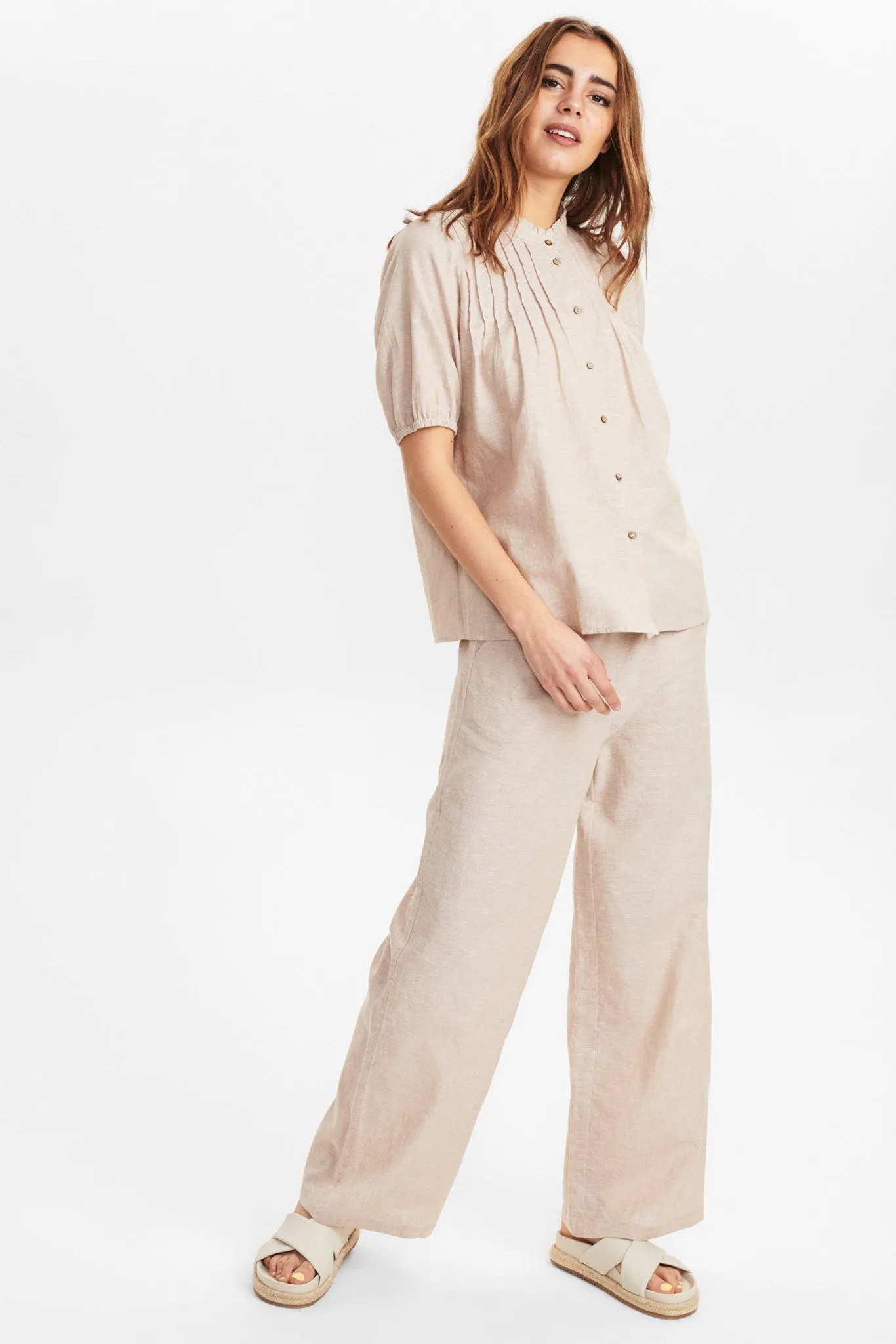 NUHANNAH SS SHIRT - Warm Sand