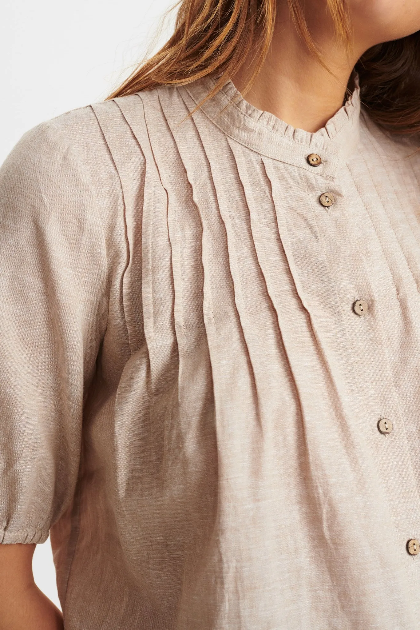 NUHANNAH SS SHIRT - Warm Sand