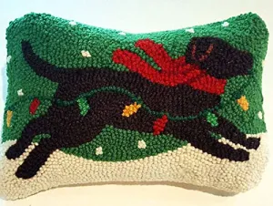 Peking Handicraft Chocolate Labrador Retriever Dog Christmas Lights Mini Hooked Wool Pillow – 8” x 12”