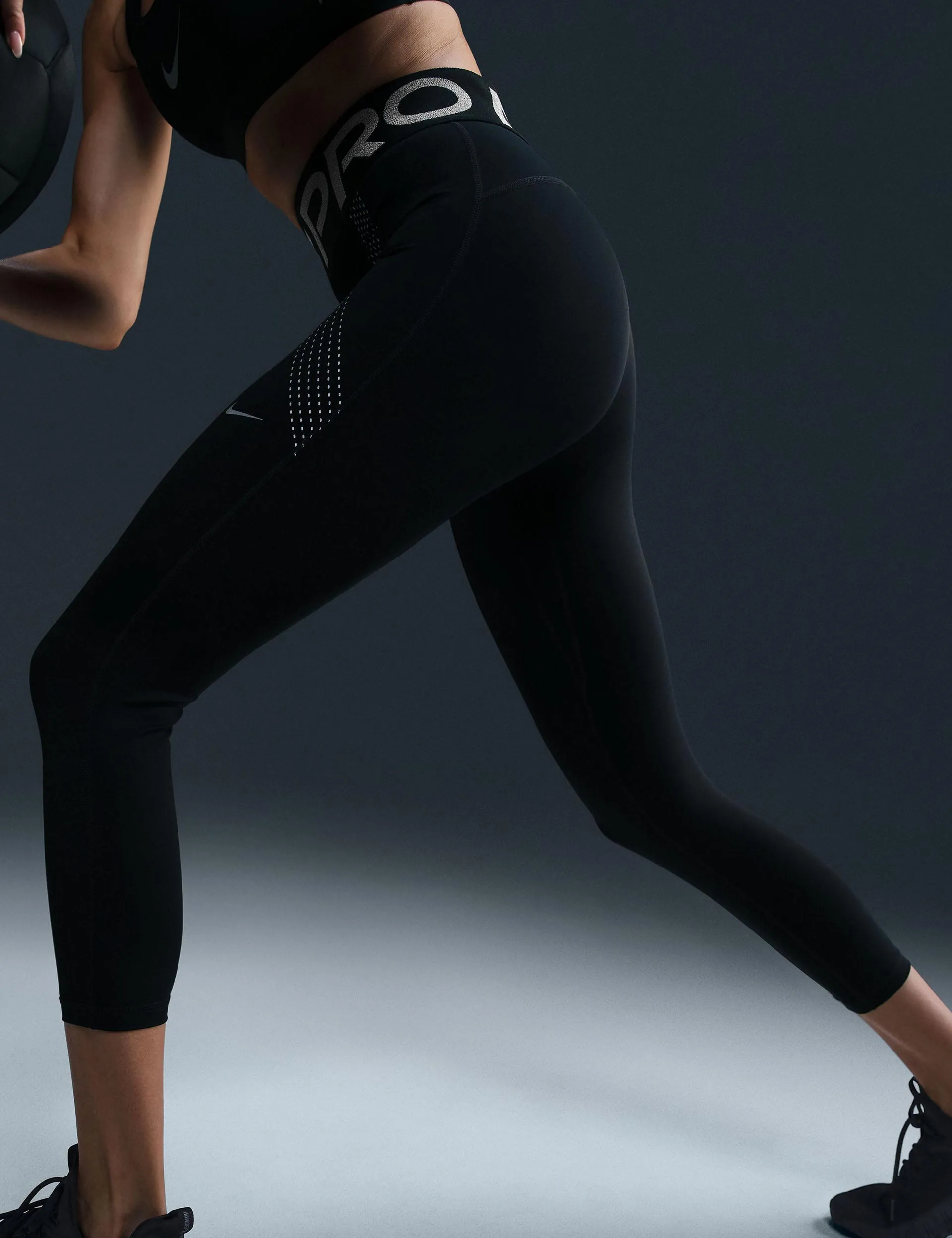 Pro Sculpt High Waisted 7/8 Leggings - Black/Reflective Silver