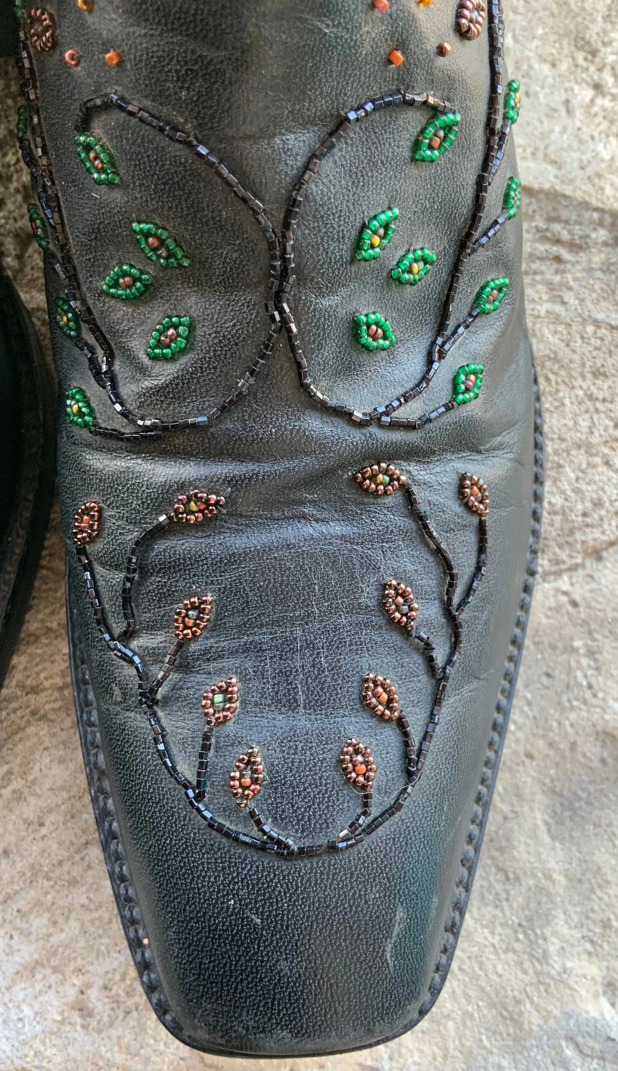 Rare Tres Outlaws Handmade Beaded Boots 7C EUC