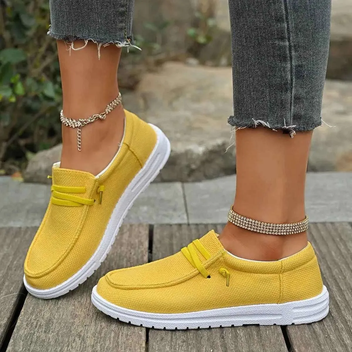 Round Toe Canvas Slip-On Shoes for Comfortable Everyday Wear