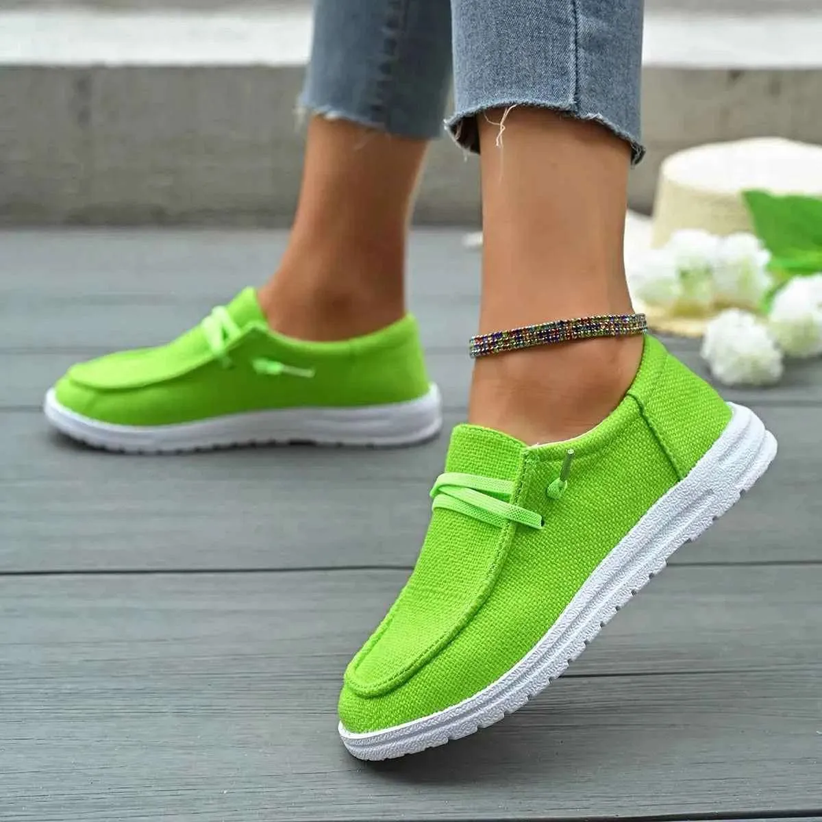 Round Toe Canvas Slip-On Shoes for Comfortable Everyday Wear