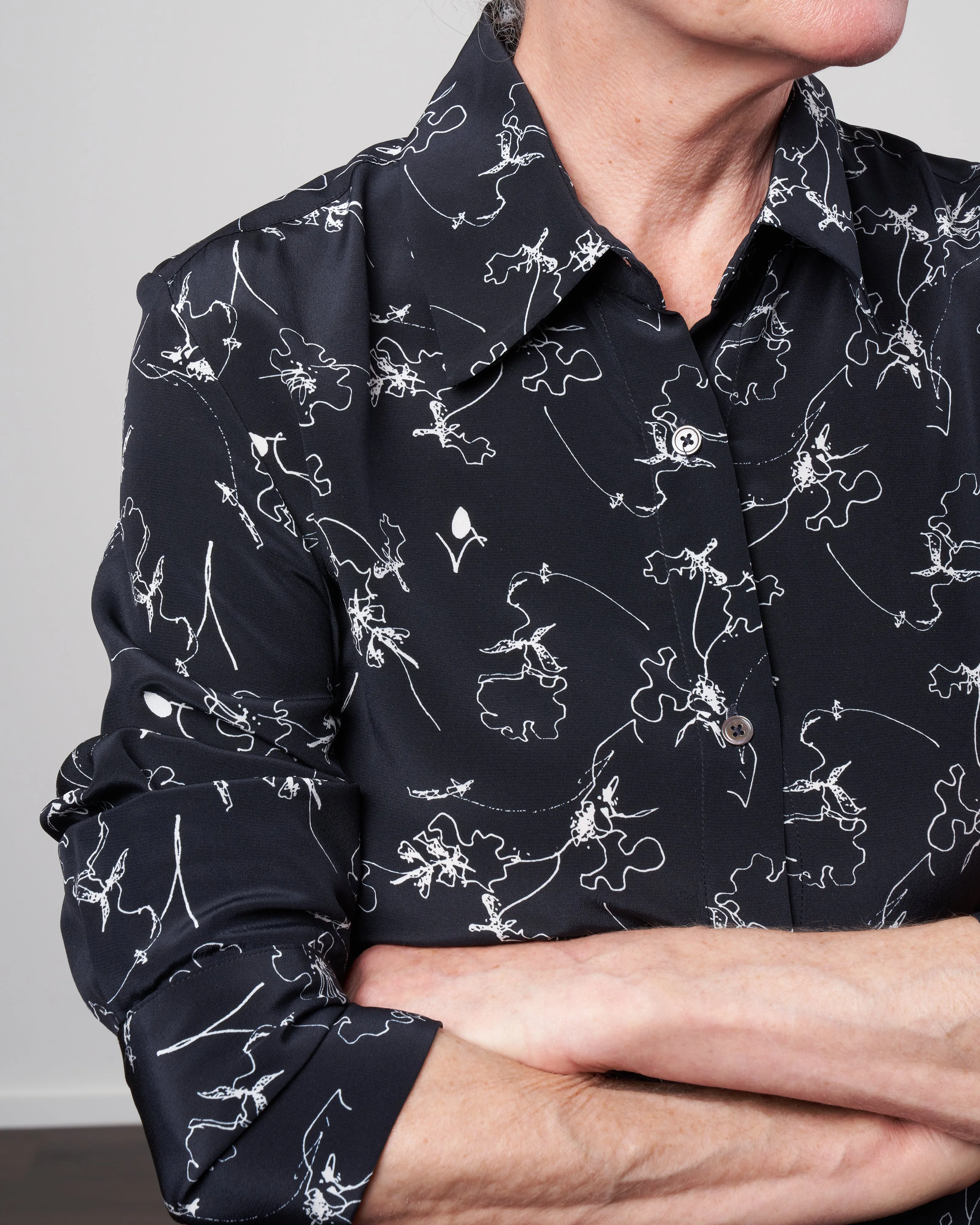 tailored blouse - navy floral