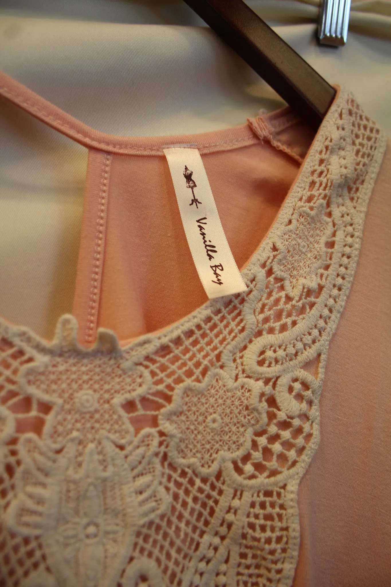 Vanilla Bay | Vintage Ivory Lace Top Peach