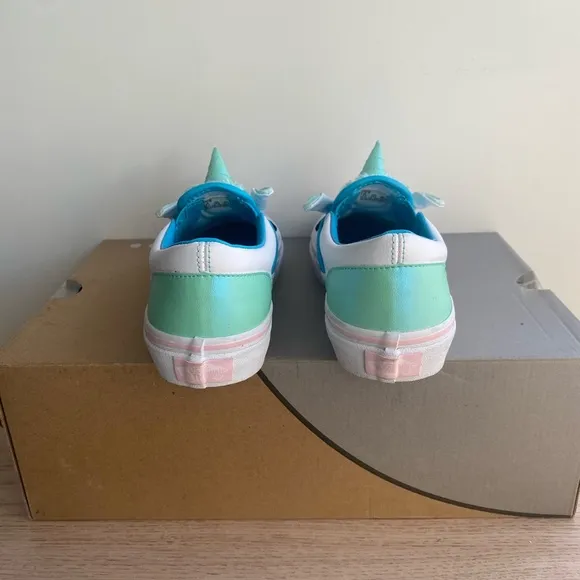 Vans Classic Unicorn Asher Kids Sneakers- SZ 2.5