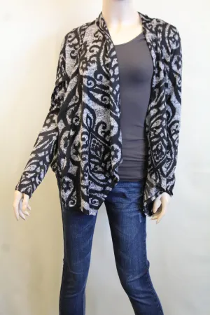 Yahada | Vintage Floral Print Cardigan Black