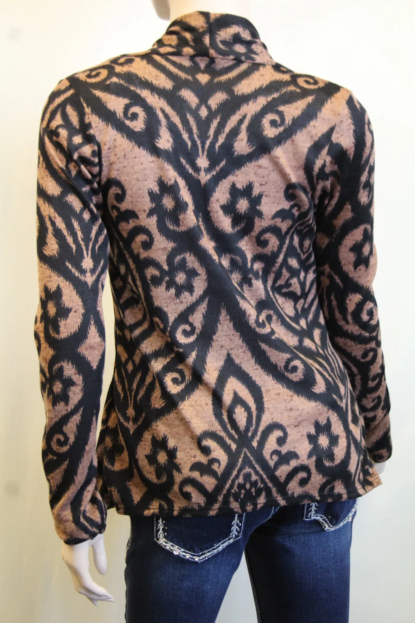 Yahada | Vintage Floral Print Cardigan Black